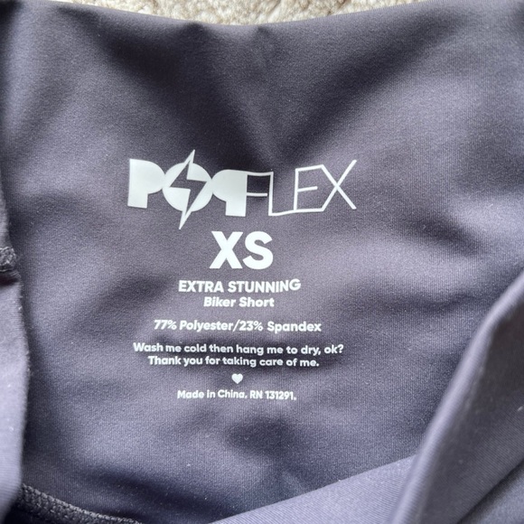 Popflex Set - Ruffle Bra & Crisscross Hour Glass Biker Short - Picture 4 of 6